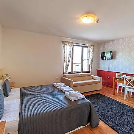 Mountain View Apartment *