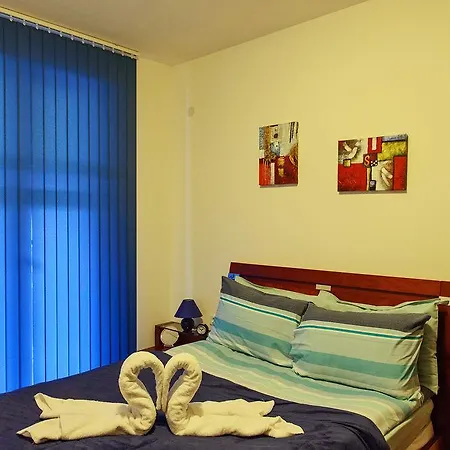 アパート Mountain View バンスコ