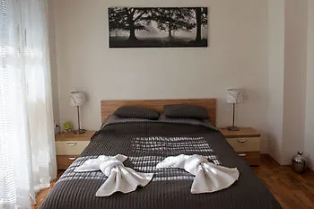 Mountain View Apartment