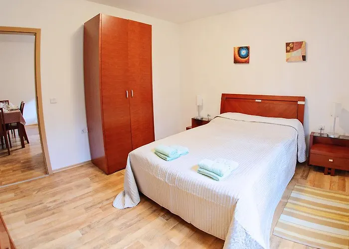 Apartment Mountain View